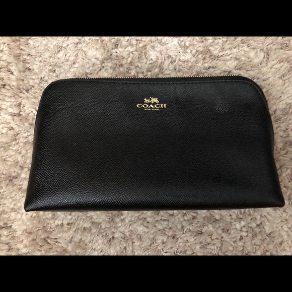 Coach pouch - Picture 1 of 2